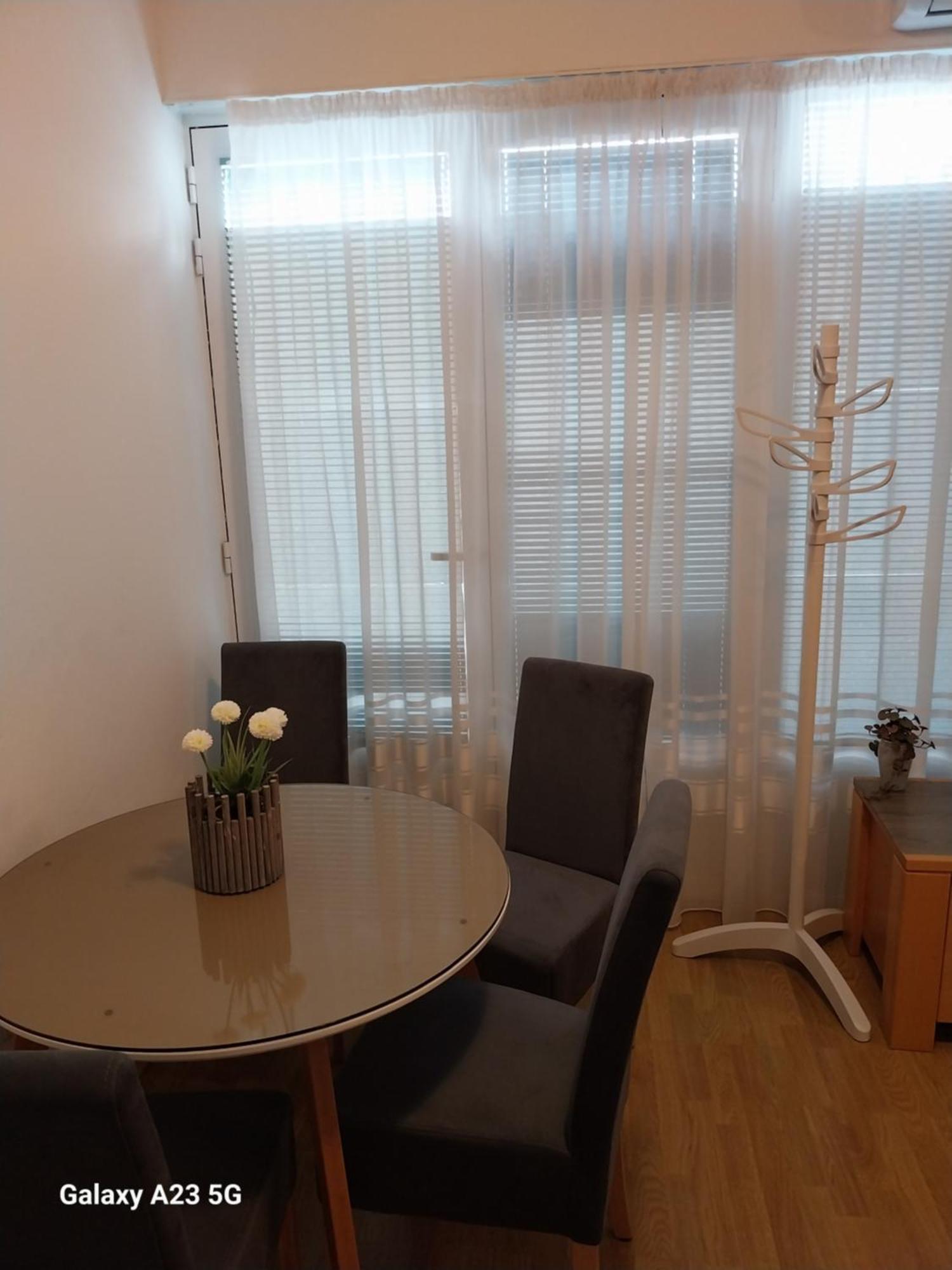 Apartmani Liberan Neum Ruang foto